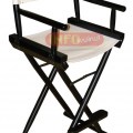 Cadeira diretor de cinema alta para direção de local privilegiado, eventualemte usada para maquiagem devido a sua portabilidade.